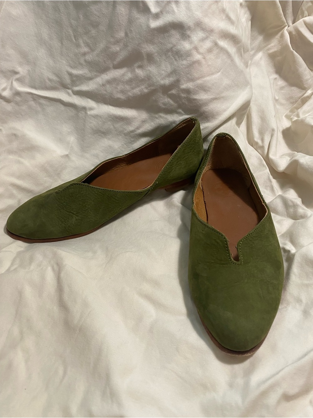Charleston Shoe Co Green Suede Flats - Picture 3 of 5